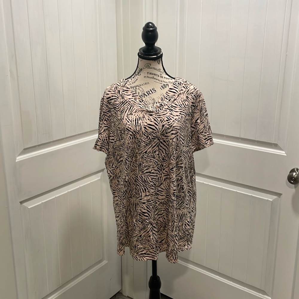 WestBound XL Tiger Print T Shirt New No Tags